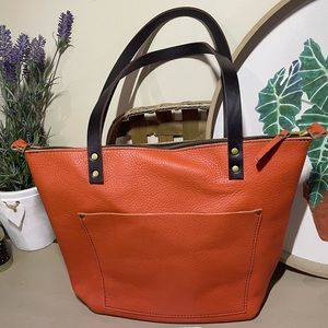 Portland Leather Large Permisson Zip Tote
